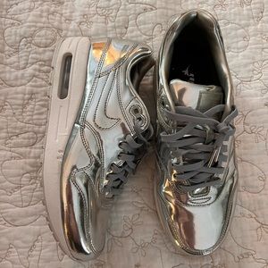 Nike ID Liquid Silver Airmax